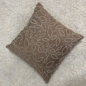 Set of 2 Decor Pillows